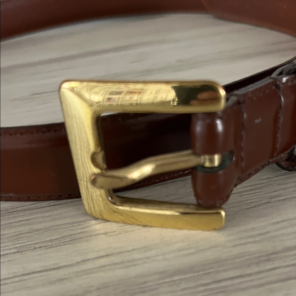 Coach Brown Leather Belt with Gold Buckle - Picture 2 of 11
